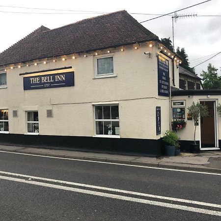 The Bell Inn ซอลส์บรี ภายนอก รูปภาพ