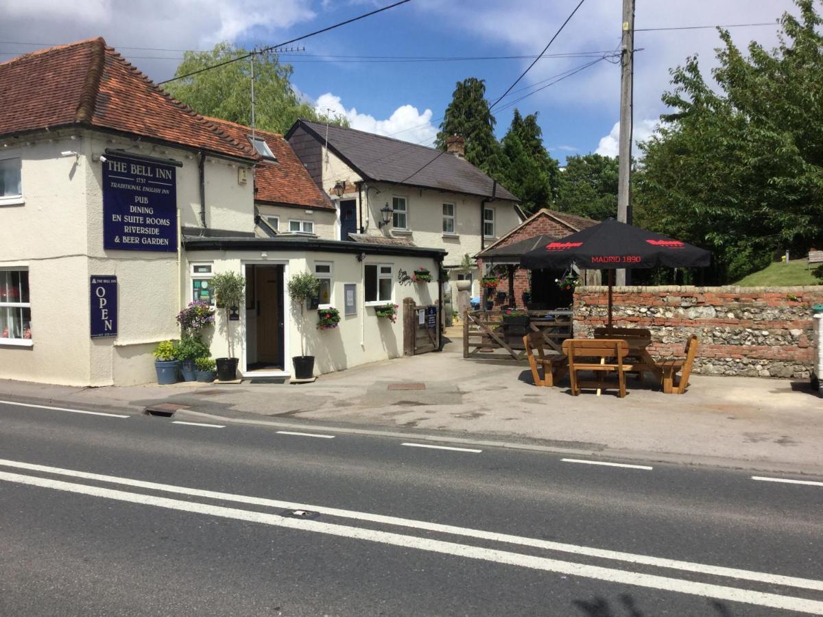 The Bell Inn ซอลส์บรี ภายนอก รูปภาพ